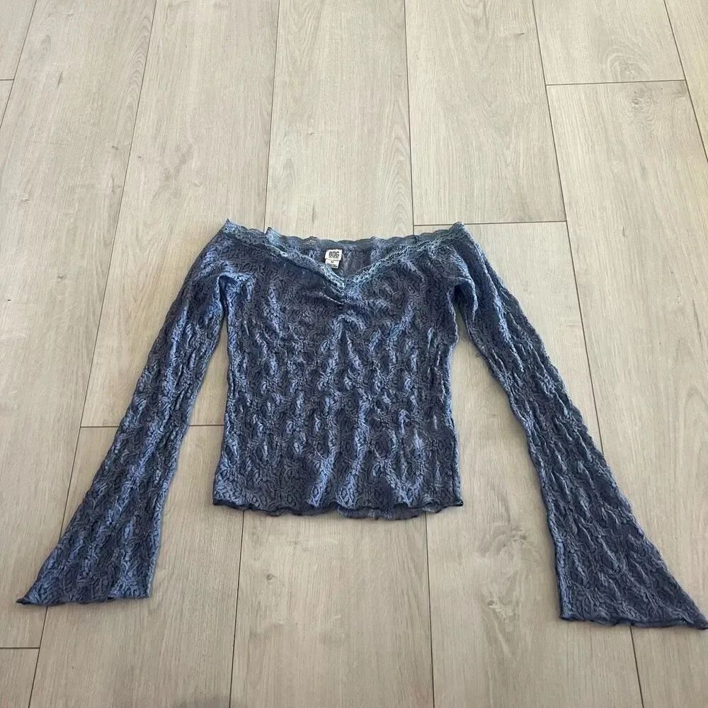 Urban Outfitters BDG Blue Lace Crop Top Long Sleeves size m